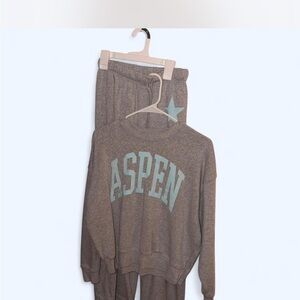 Gray Aspen Sweatshirt and Sweatpants Set